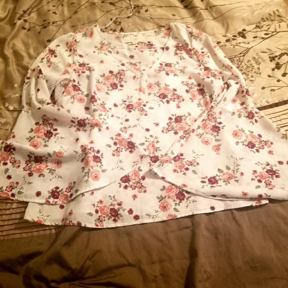 Floral imprints bell sleeve blouse